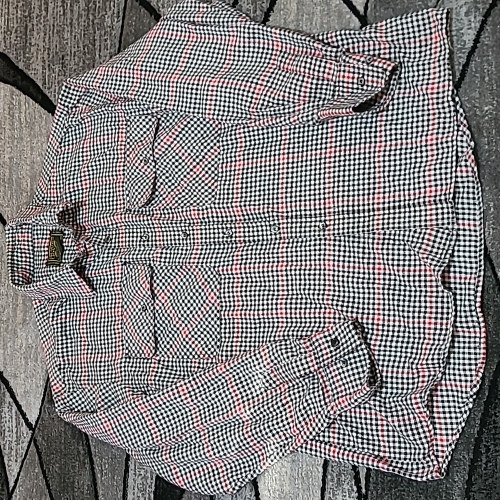 VINTAGE BRANDED LION 🦁 LONG-SLEEVE PLAID BUTTON SHIRT PRICE FIRM